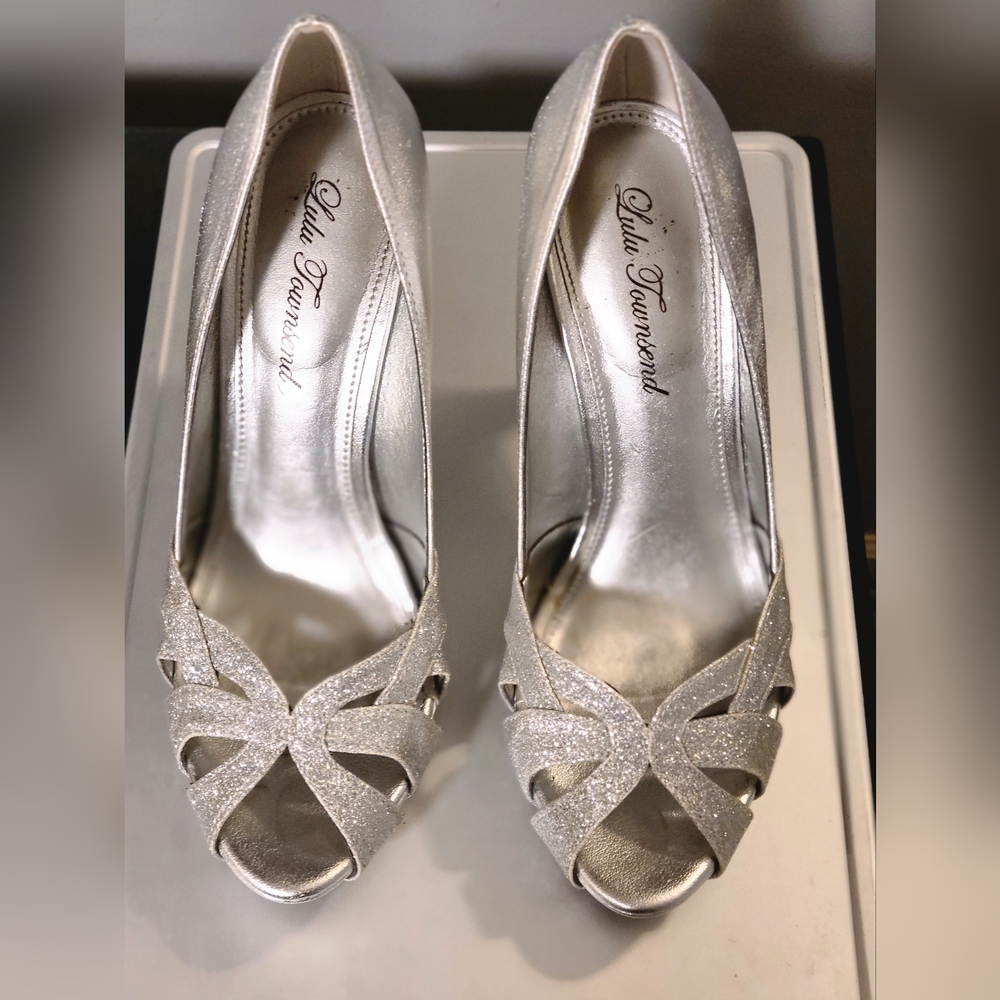 Womens silver heels